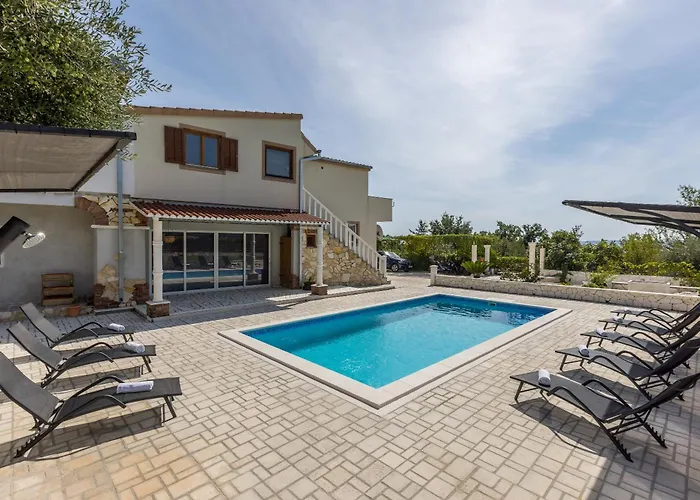 ヴィラ Stari Hill Private Pool *