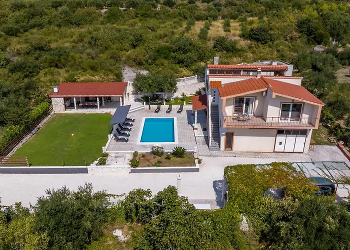 ヴィラ Stari Hill Private Pool スプリト