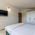 Stari Hill Private Pool Split