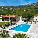 Vila Stari Hill Private Pool Split