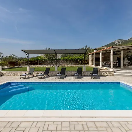 Stari Hill Private Pool Вілла *
