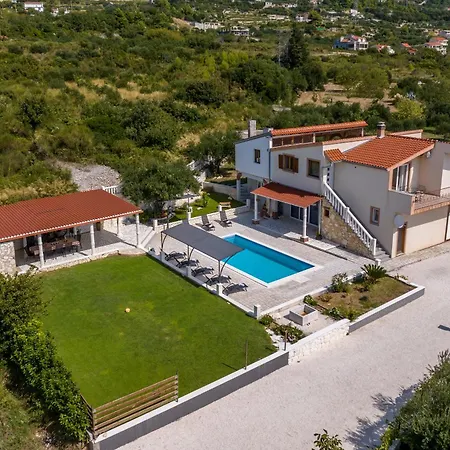 Vila Stari Hill Private Pool Split