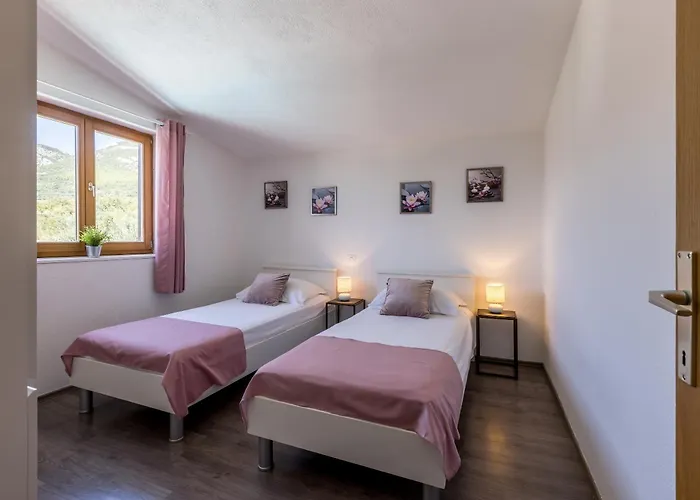 Stari Hill Private Pool Спліт